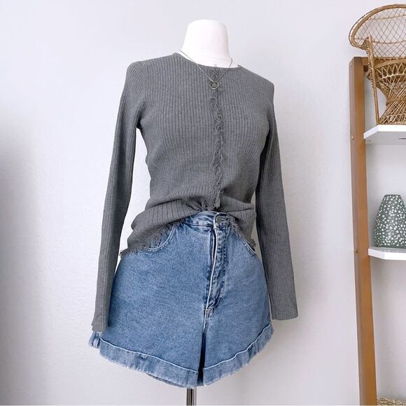 Ribbed Grey Fringe Pullover Sweater - Picture 1 of 5